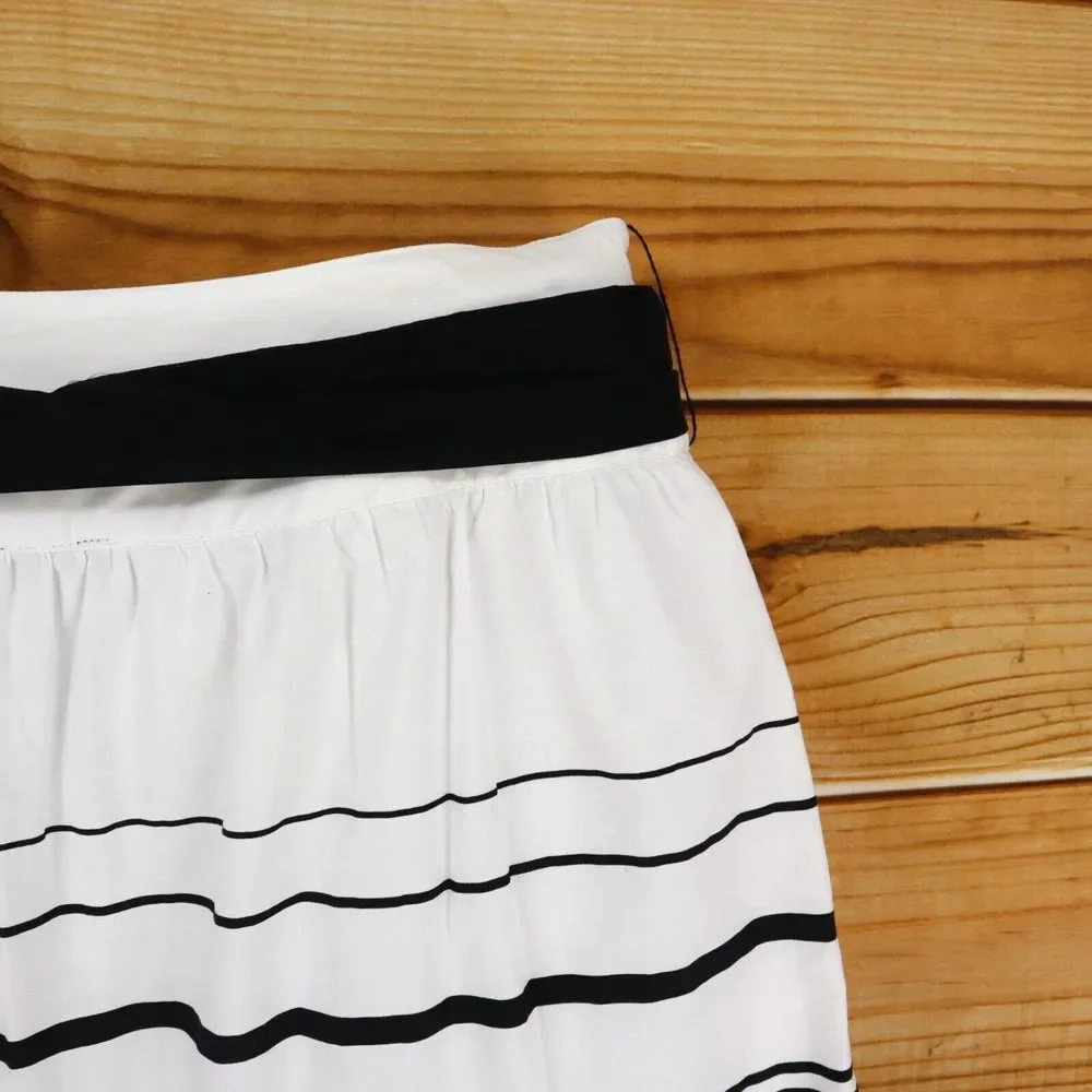A. Byer Skirt Knee Length Junior Womens Sz 11 Black White Striped Belted Pleated